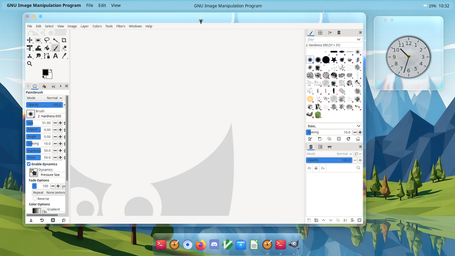shows plexydesk in use
